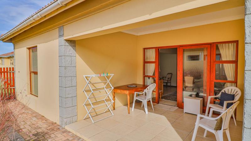 3 Bedroom Property for Sale in Sandbaai Western Cape